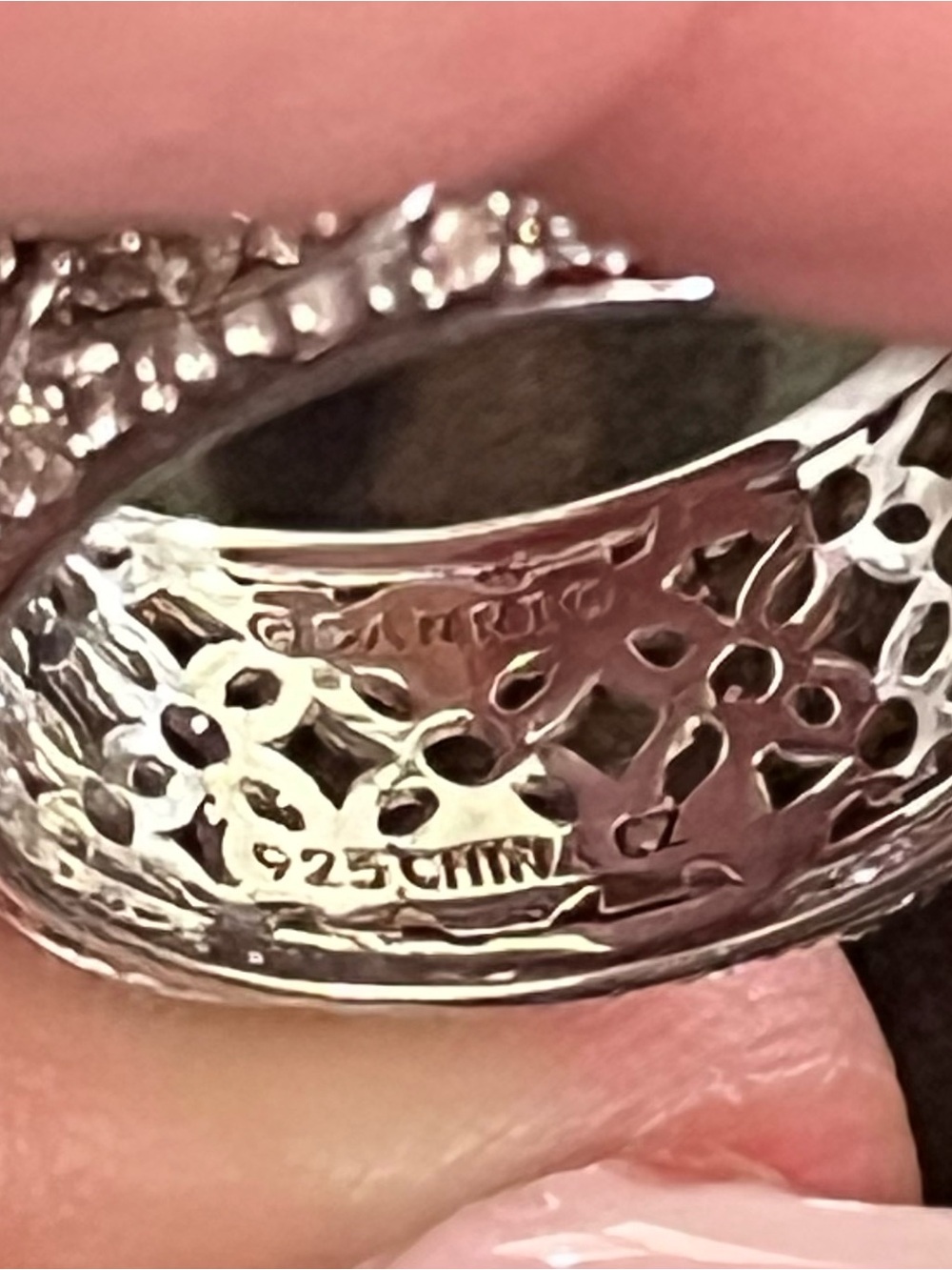 Hello Kitty 925 Sterling Silver CZ Ring with Pink Flower Accent - Picture 4 of 5